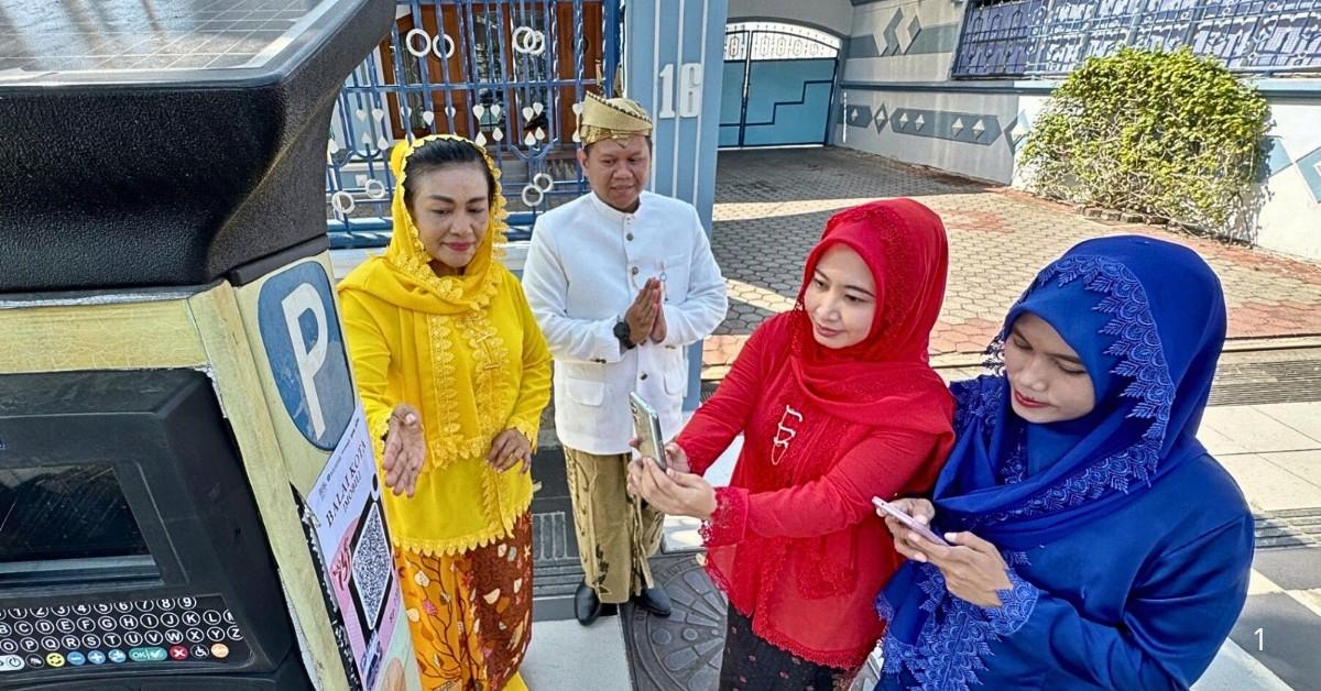 Edisi Kemerdekaan! Pemkot Surabaya Terapkan Parkir Rp 80, Bisa Bayar Mudah lewat QRIS