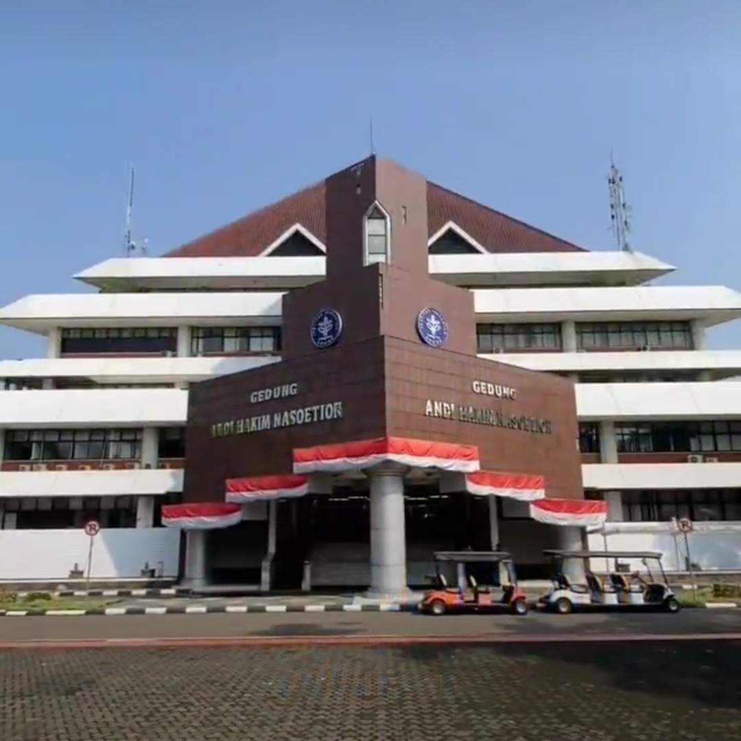 10 Universitas Terbaik di Indonesia Versi THE AUR 2023
