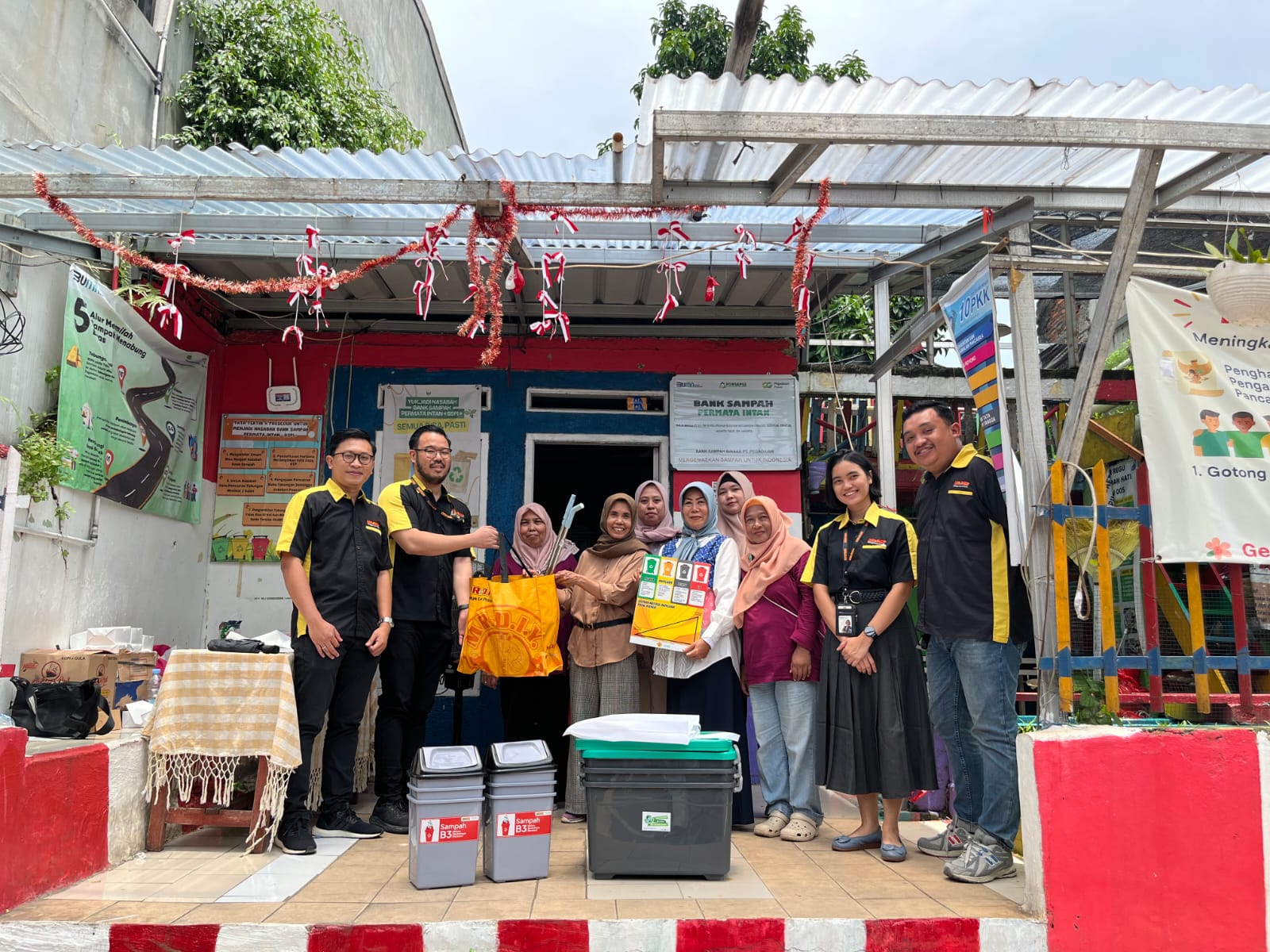 MR.D.I.Y. Indonesia Gandeng T.CARE Tingkatkan Edukasi dan Pemberdayaan Bank Sampah Jabodetabek