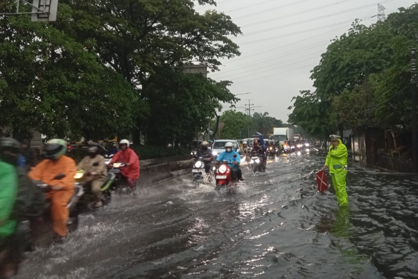 Update Banjir dan Macet Jakarta, Cek Kondisi Pasar Minggu hingga Antasari