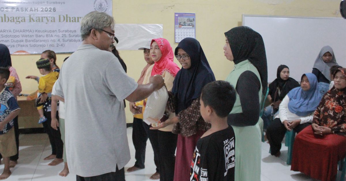 Bakti Sosial Paskah, Gereja Katolik Paroki Santo Yakobus Menebar Kasih dalam Keberagaman