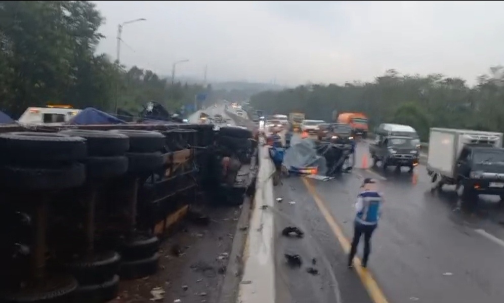 Kecelakaan Maut Tol Cipularang, Kemenhub: Keselamatan Lalu Lintas Tak Bisa Ditawar!