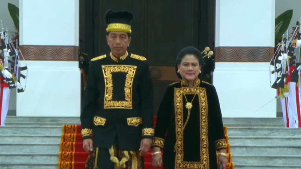 Jokowi Pakai Baju Adat Kutai Kaltim saat Upacara 17 Agustus 2024 di IKN, Ini Maknanya