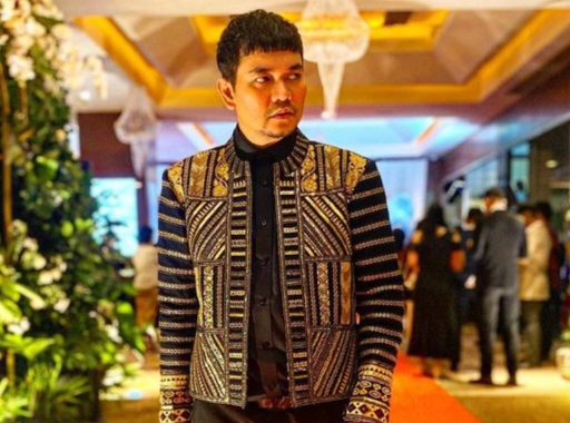 Bakal Jadi MC Konser Blue di Jakarta, Manajer Ungkap Permintaan Indra Bekti