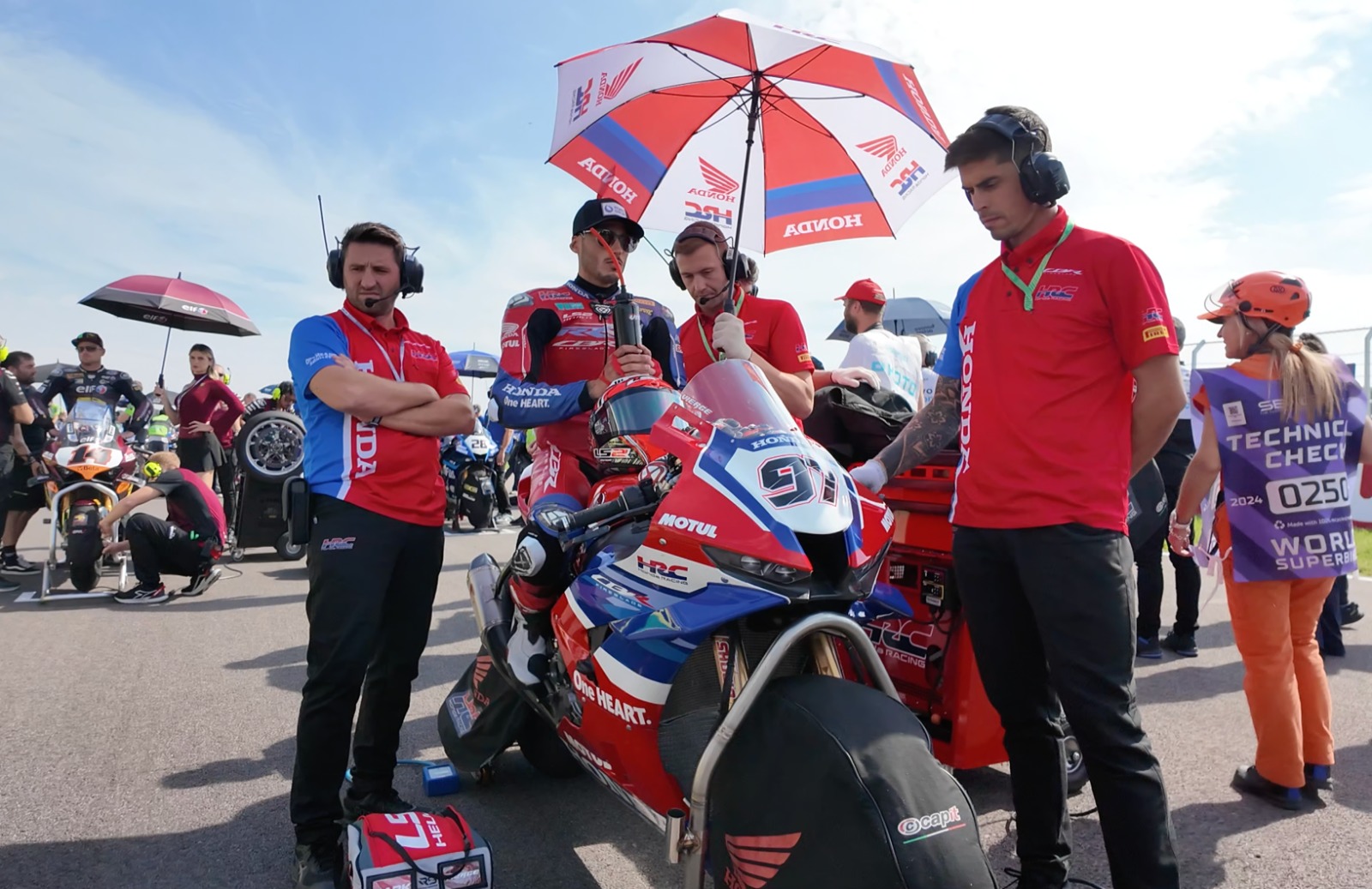 Hospitality Premium Motul Manjakan Penonton WSBK Cremona 2024