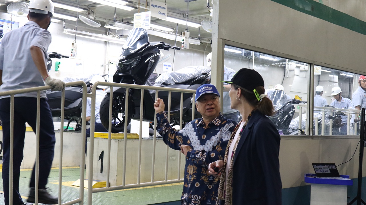 Wharton University Tinjau Pabrik Yamaha Jawa Barat, Dalami Standar Manufaktur Global