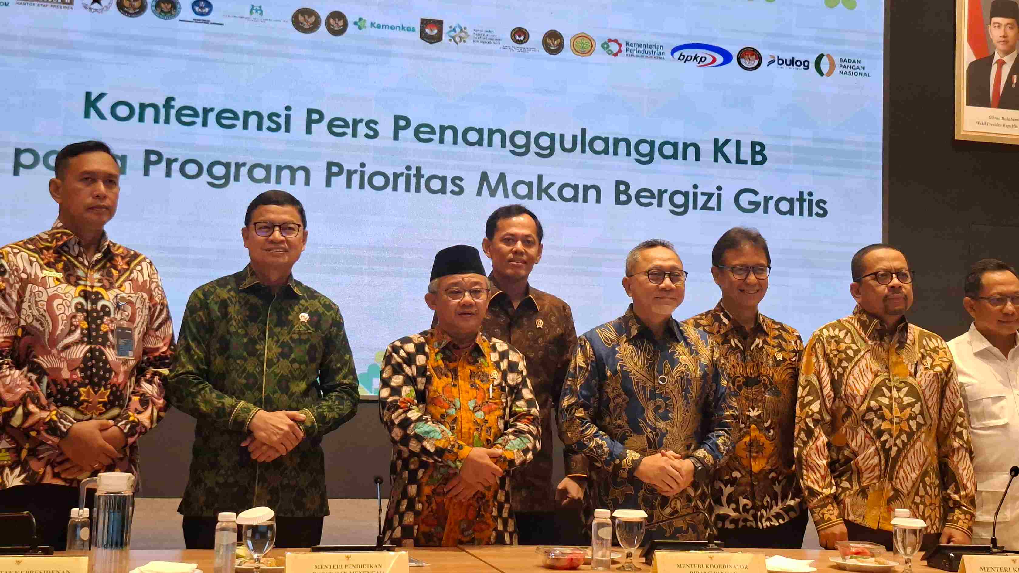 Menkes Akui Sudah Terima Laporan Siswi di Bandung Barat yang Meninggal Usai Santap MBG