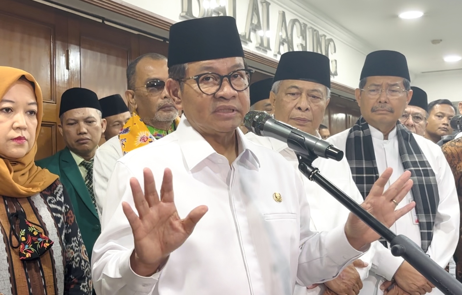 Ragunan Dibuka Sampai Malam, Pramono Tambah CCTV untuk Hindari Tindakan Asusila