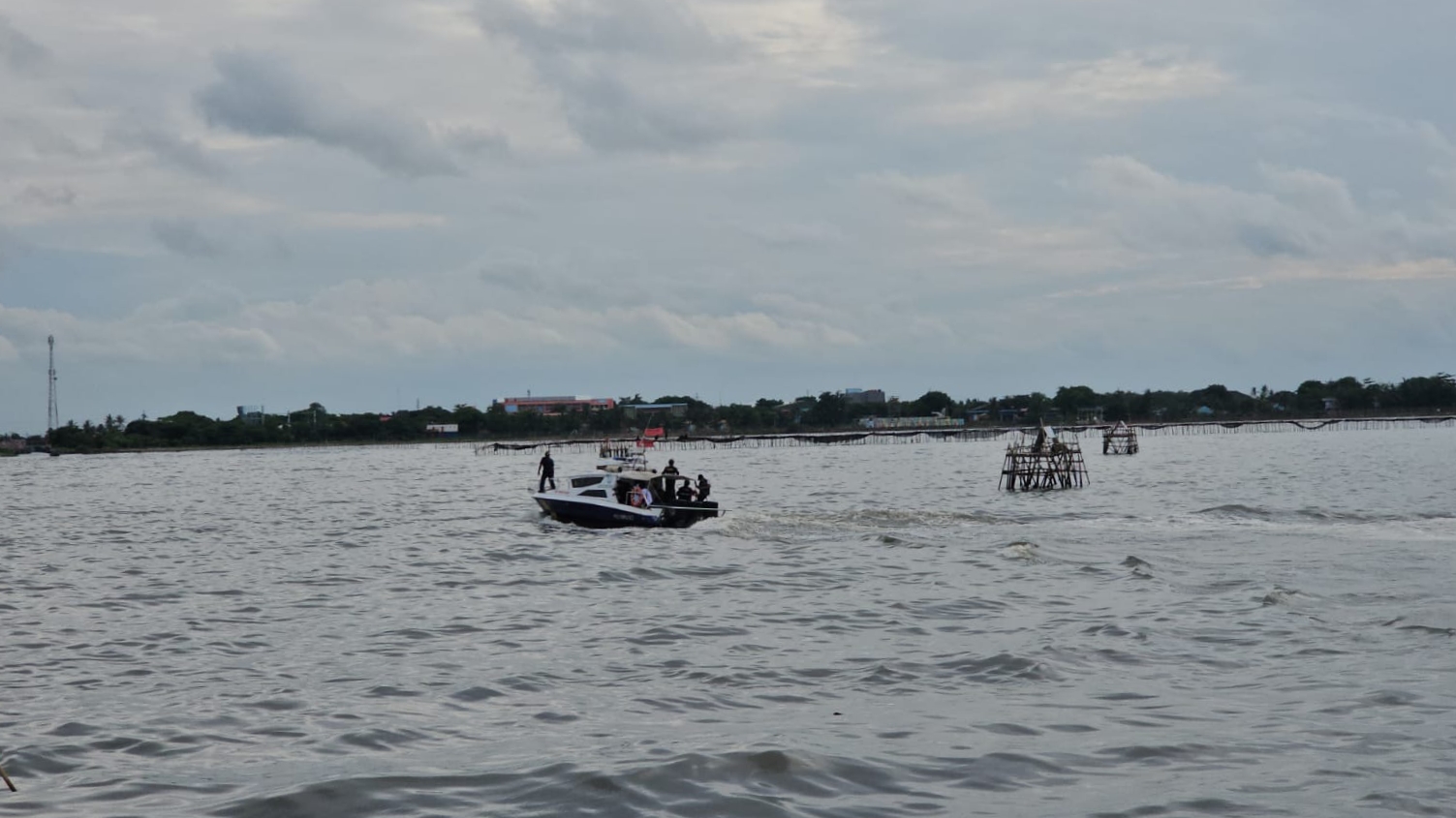 KKP: Pagar Laut Misterius di Pesisir Tangerang Ganggu Aktivas Nelayan dan Merusak Biota Laut!