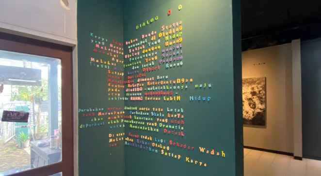 Aksera Gelar Pameran Seni Bertajuk Jam Kos00ng, Gaungkan Kebebasan Senyap