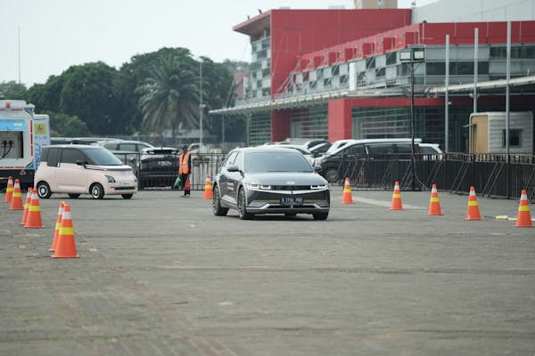 Rasakan Tes Drive Gratis Beragam Kendaraan Listrik di PEVS 2025