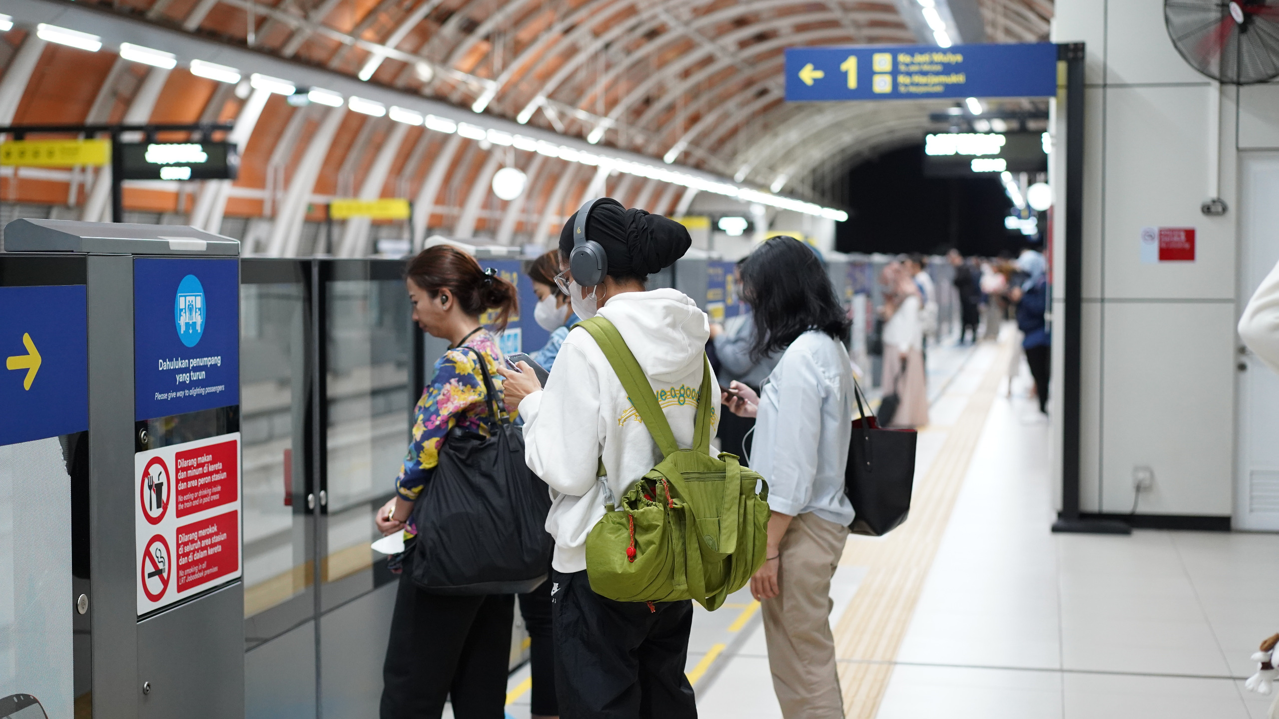 Jam Terakhir Operasional LRT Jabodebek saat Malam Tahun Baru, Tambah 36 Perjalanan