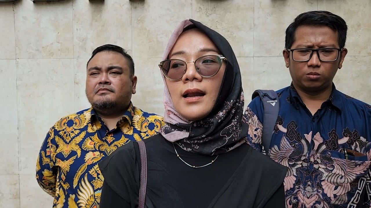 Protes Kasusnya di-SP3 Polsek Cipayung, Korban Penipuan Rumah Ngadu ke Polda Metro!