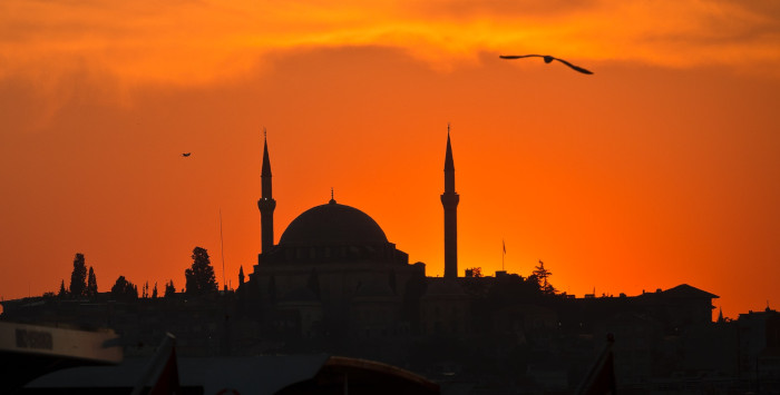 Awal Ramadan Memang Harus Melihat Hilal Dulu? Begini Kata Nabi Muhammad SAW