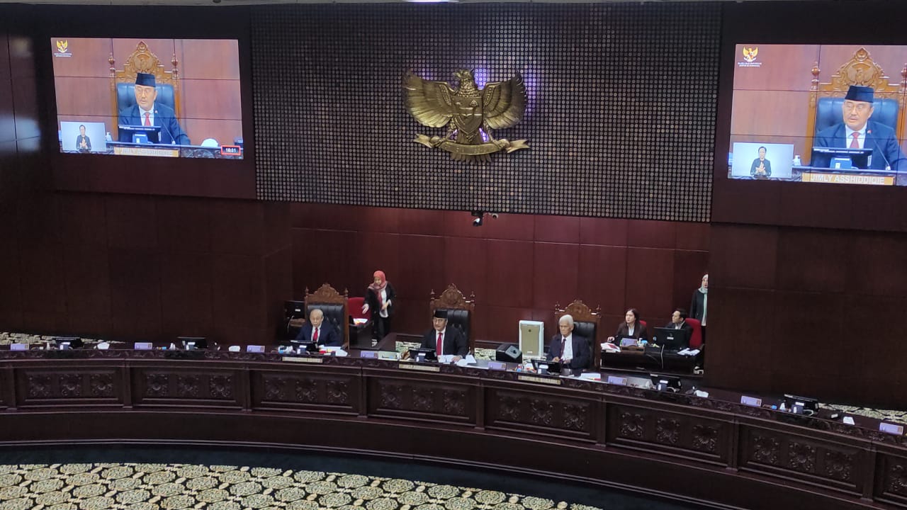 Anggota MKMK Bintan R Saragih Ingin Anwar Usman Dipecat Sebagai Hakim Konstitusi
