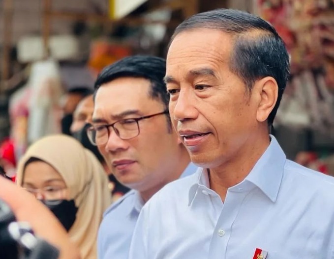 Jokowi Siapapun Gubernur Jakarta Harus Normalisasi Sungai