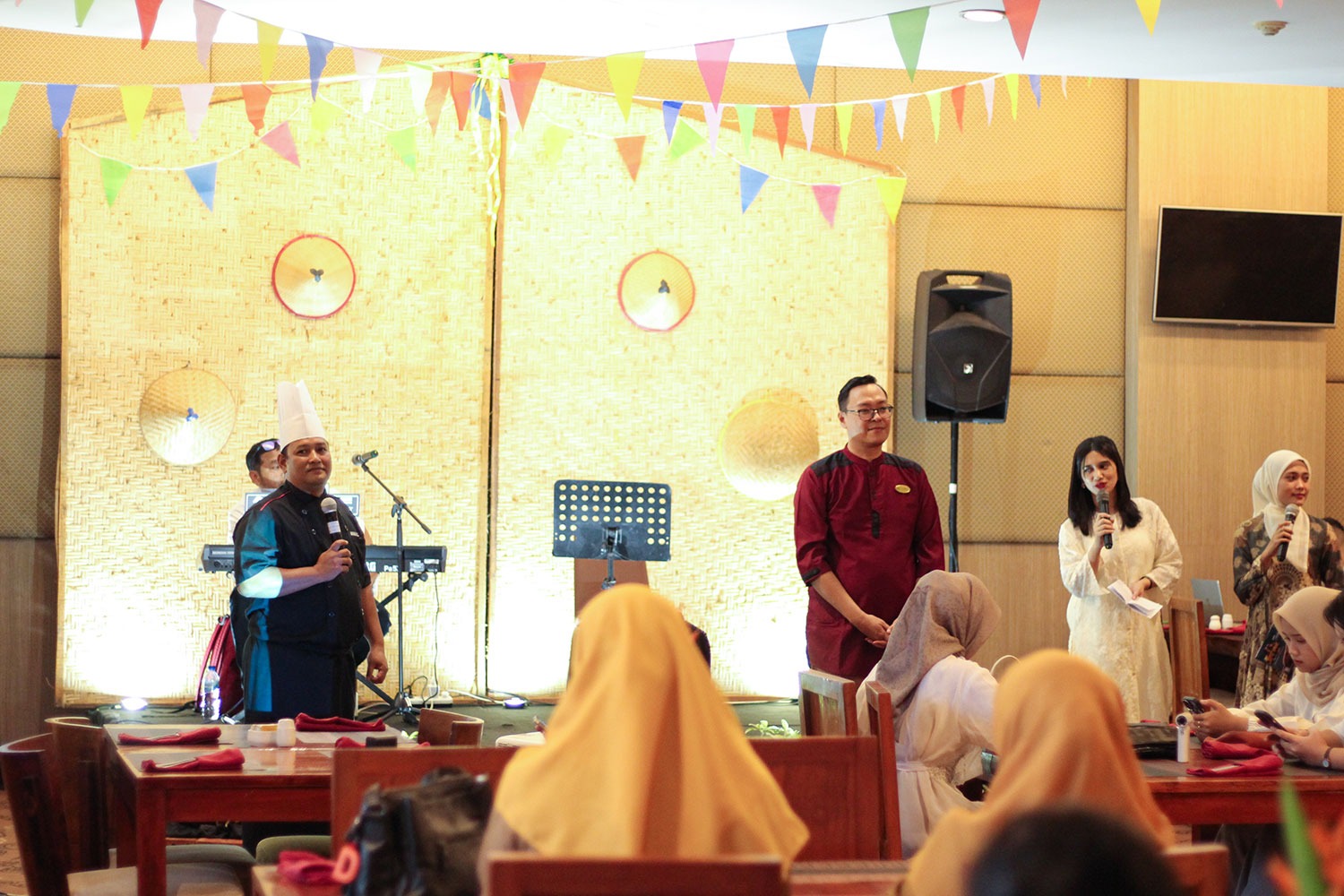 Nikmati Buka Puasa Ala Street Food Asia Lewat Program KURMA di Hotel Santika Banyuwangi