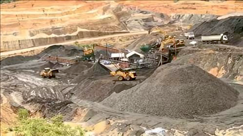 BANDEL! Aktivitas Tambang Batu Bara  di Jambi Masih Beroperasi Meski Izin Dicabut ESDM