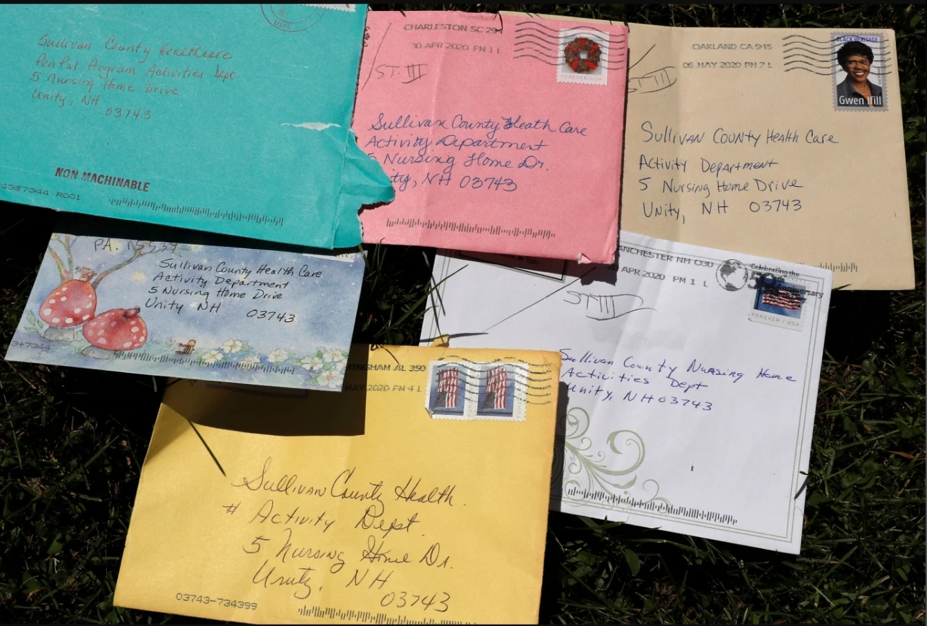 Tren Menulis Surat, Solusi Lepas dari Layar Digital