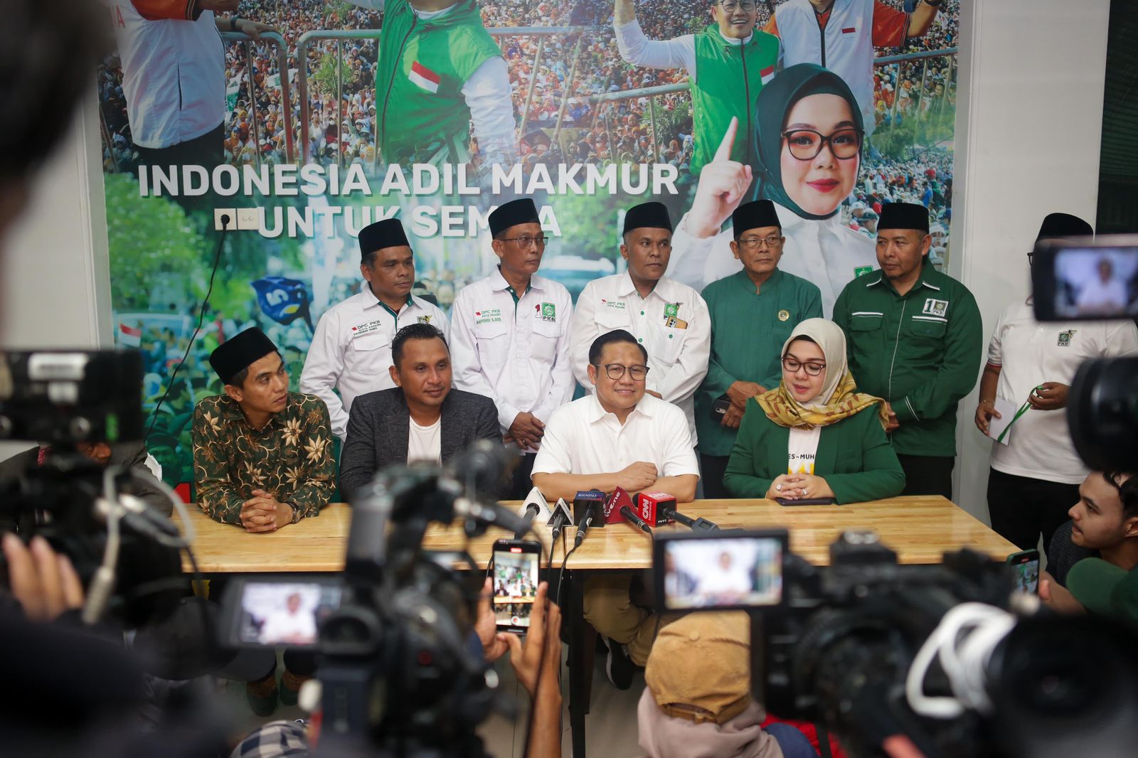 Resmikan Posko Pemenangan AMIN, Cak Imin Yakin Mampu Raup 80 Persen Suara Sumatera Barat