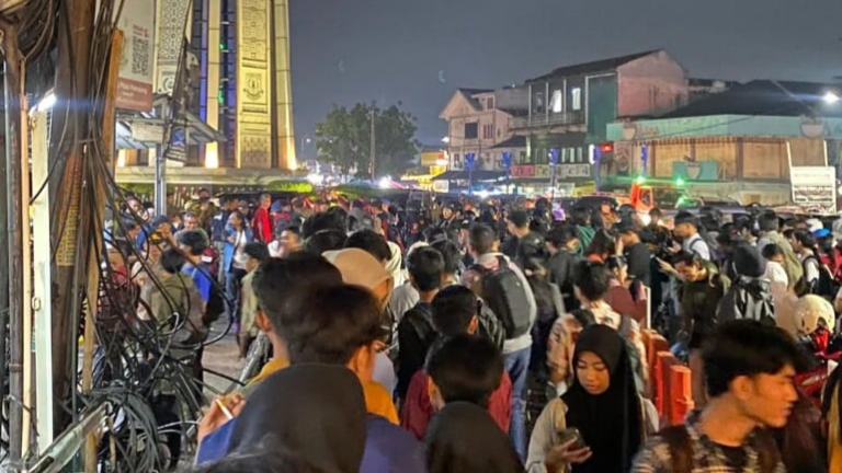 Viral Bentrok Ormas Terjadi di Tangsel Berujung Pembakaran Posko, Polisi Turun Tangan