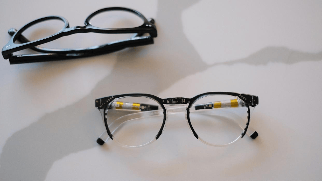 IXI Kembangkan Kacamata Pintar, Lensa Bisa Autofokus secara Otomatis