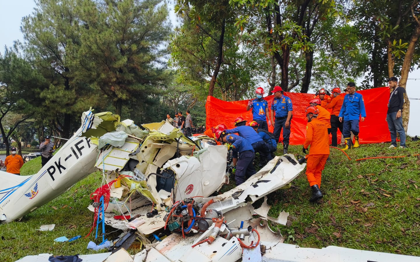 Saksi Dengar Teriakan Minta Tolong dari Dalam Pesawat yang Jatuh di BSD Tangsel