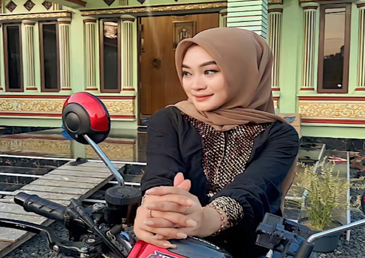 Seleb TikTok Acil Jouleha Robohkan Rumah di Atas Tanah Mertua, Nekat Gara-gara Suami Punya 20 Wanita Simpanan