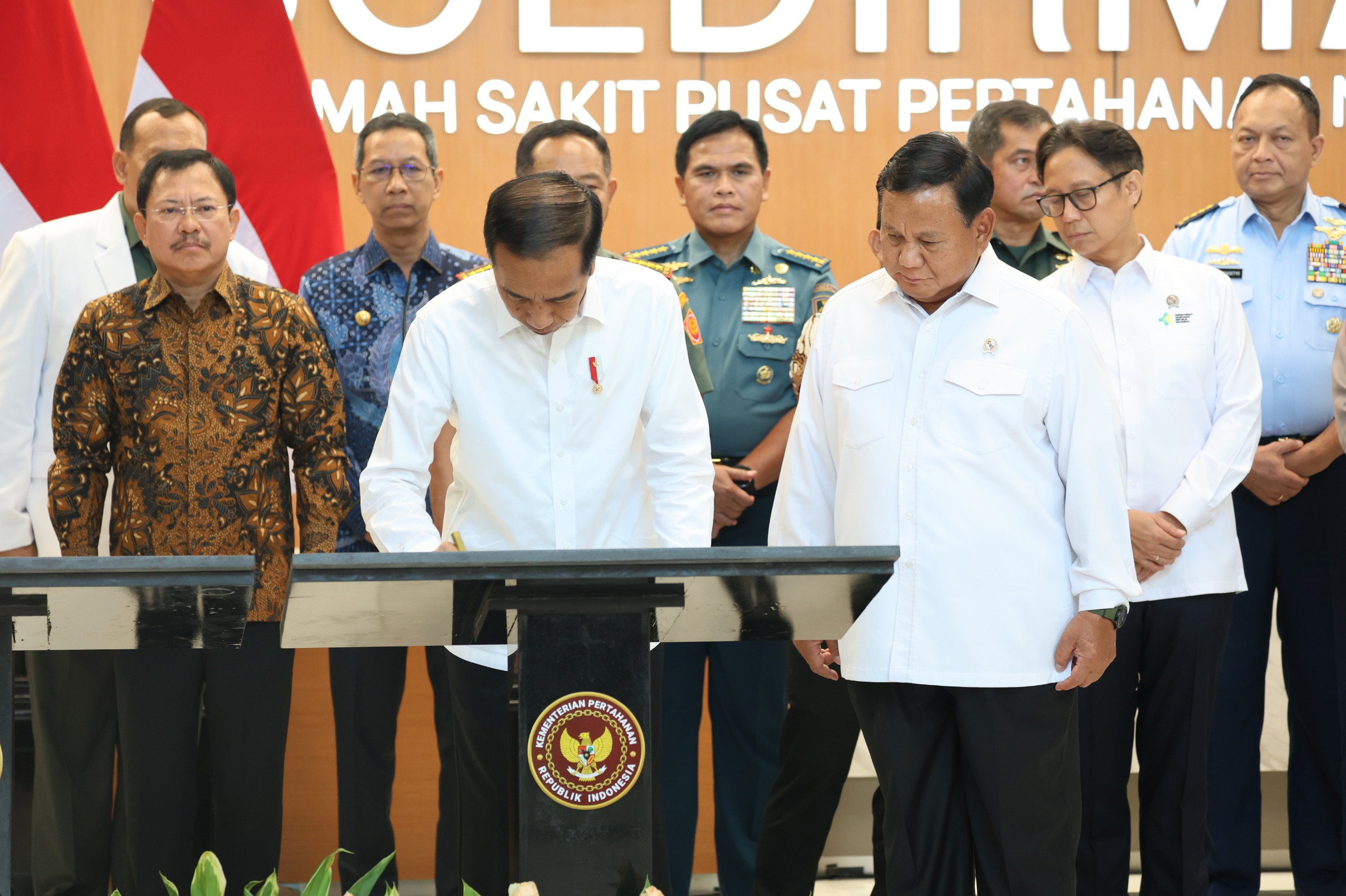 Prabowo Bakal Terima Anugerah Kenaikan Pangkat Kehormatan dari Presiden: Dari Letnan Jenderal ke Jenderal 