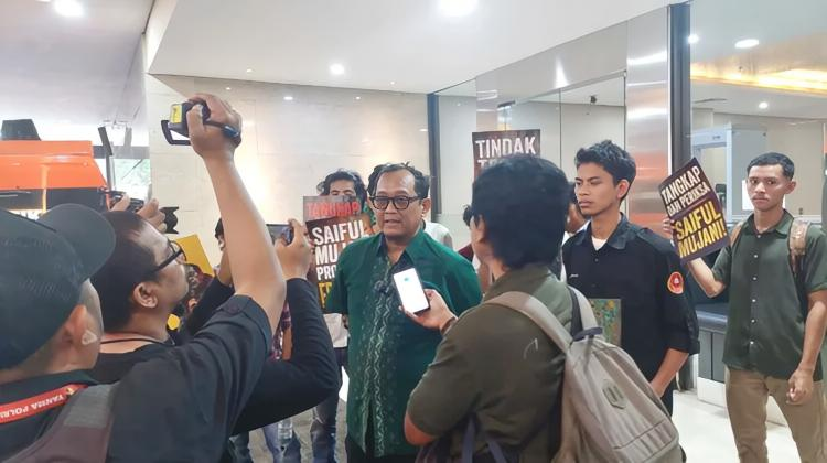 Saiful Mujani Juga Dilaporkan atas Dugaan Ajakan Makar di Bareskrim