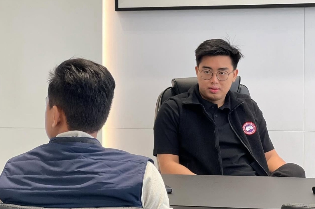 Sosok Timothy Ronald Jadi Sorotan Usai Beli Saham BBCA 11 Juta, Dijuluki The Next Warren Buffett RI