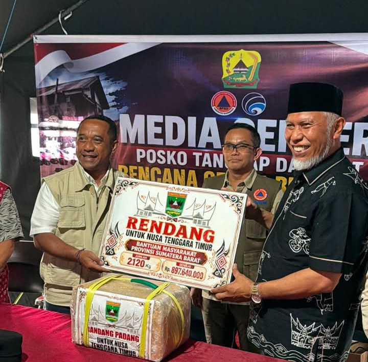 Ribuan Kilogram Rendang dari Sumbar Dikirim untuk Korban Bencana NTT