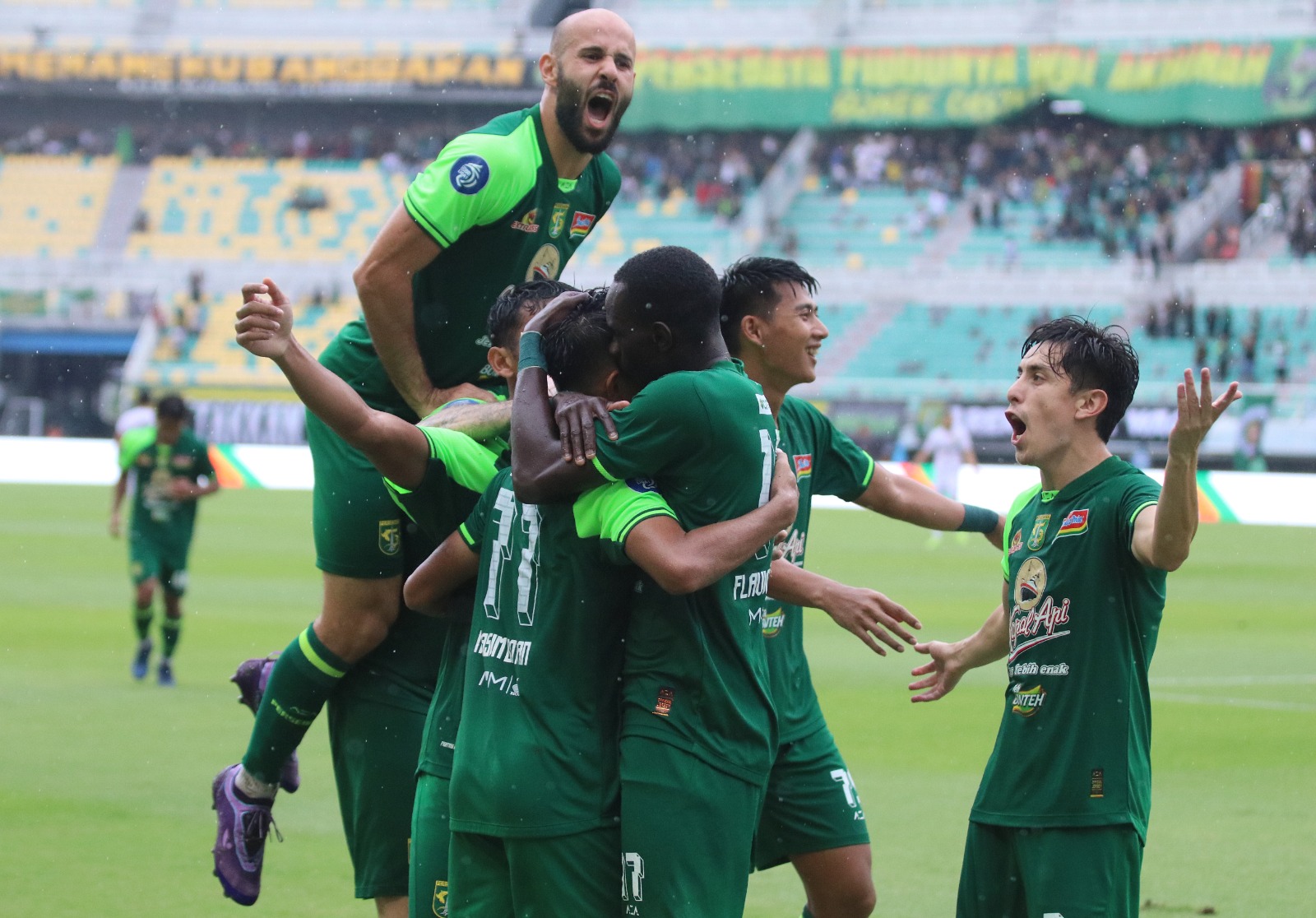 Persebaya Tekuk Persik Kediri 4-1, Flavio dan Rashid Makin Tajam