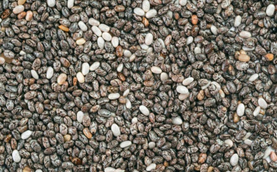 Benarkah Chia Seed Bisa Turunkan Berat Badan dan Sehatkan Jantung? Ini Faktanya