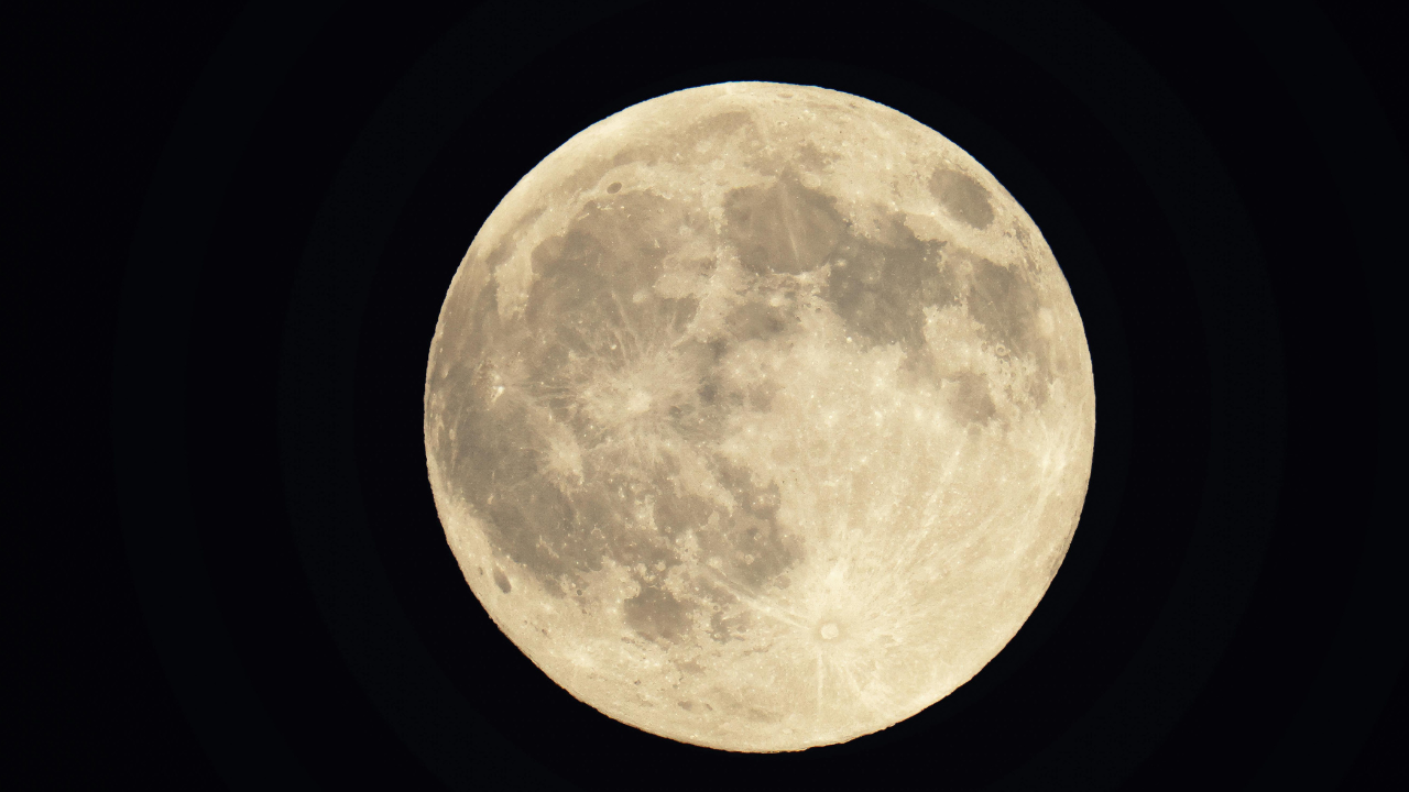 Apa Itu Fenomena Langit Cold Moon 4 Desember 2025?