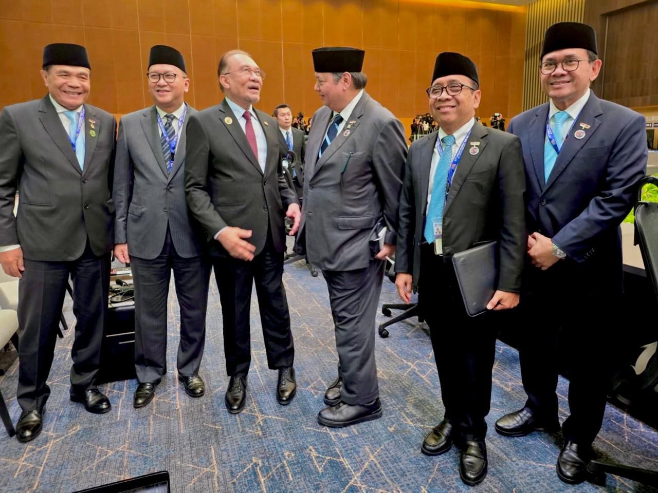 RI Borong Keuntungan Besar di AZEC! Airlangga: Pintu Dana Transisi Energi dan Pasar Karbon Raksasa Terbuka Lebar