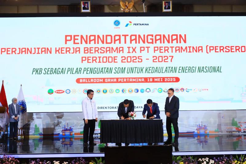 Menaker Saksikan Penandatanganan Perjanjian Pertamina dengan Serikat Pekerja