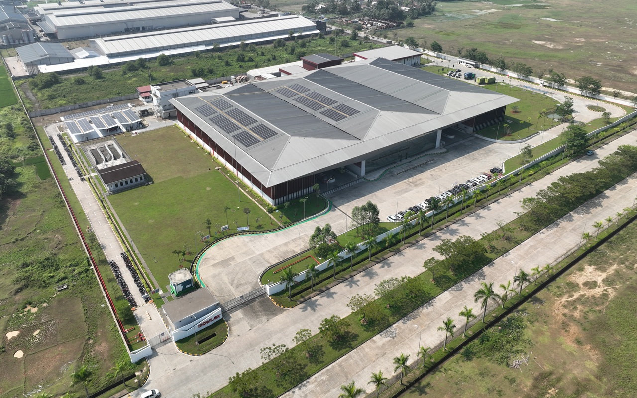 Mowilex Indonesia Pertahankan Status Netral Karbon dengan Investasi Energi Surya