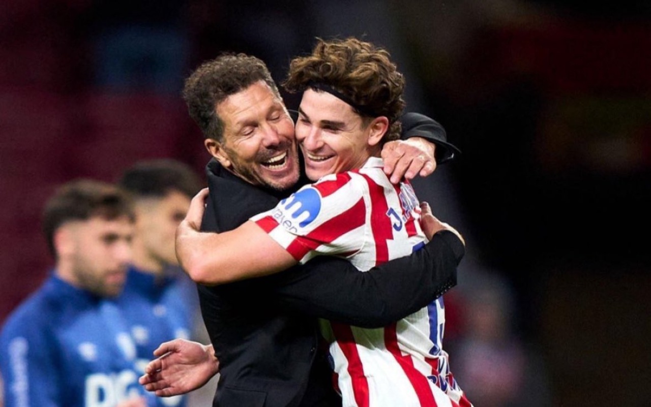 Diego Simeone Bantah Berseteru Dengan Julian Alvarez Usai Menang Atas Rayo Vallecano
