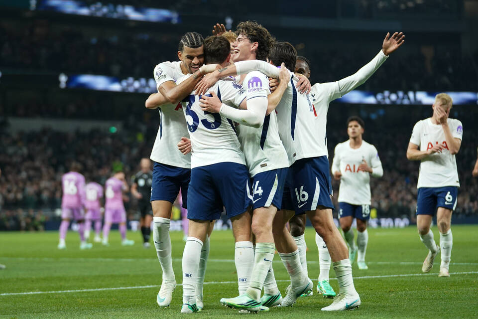 Tottenham vs Coventry 3-1: Akhirnya! Kemenangan Perdana Spurs Berkat James Maddison