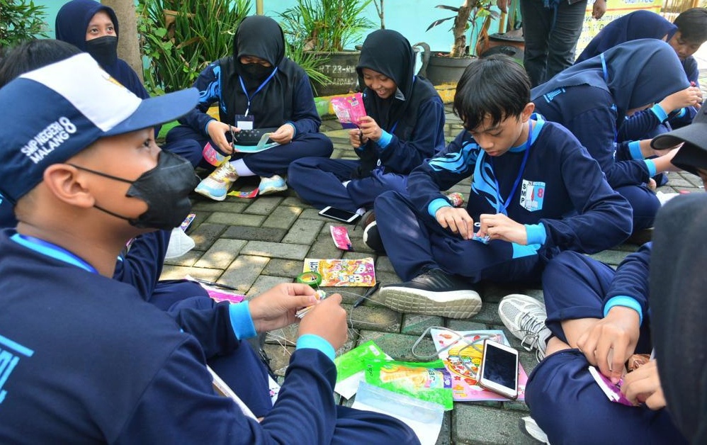 Kampung Edukasi Sampah Sekardangan Sidoarjo Gandeng Pelajar