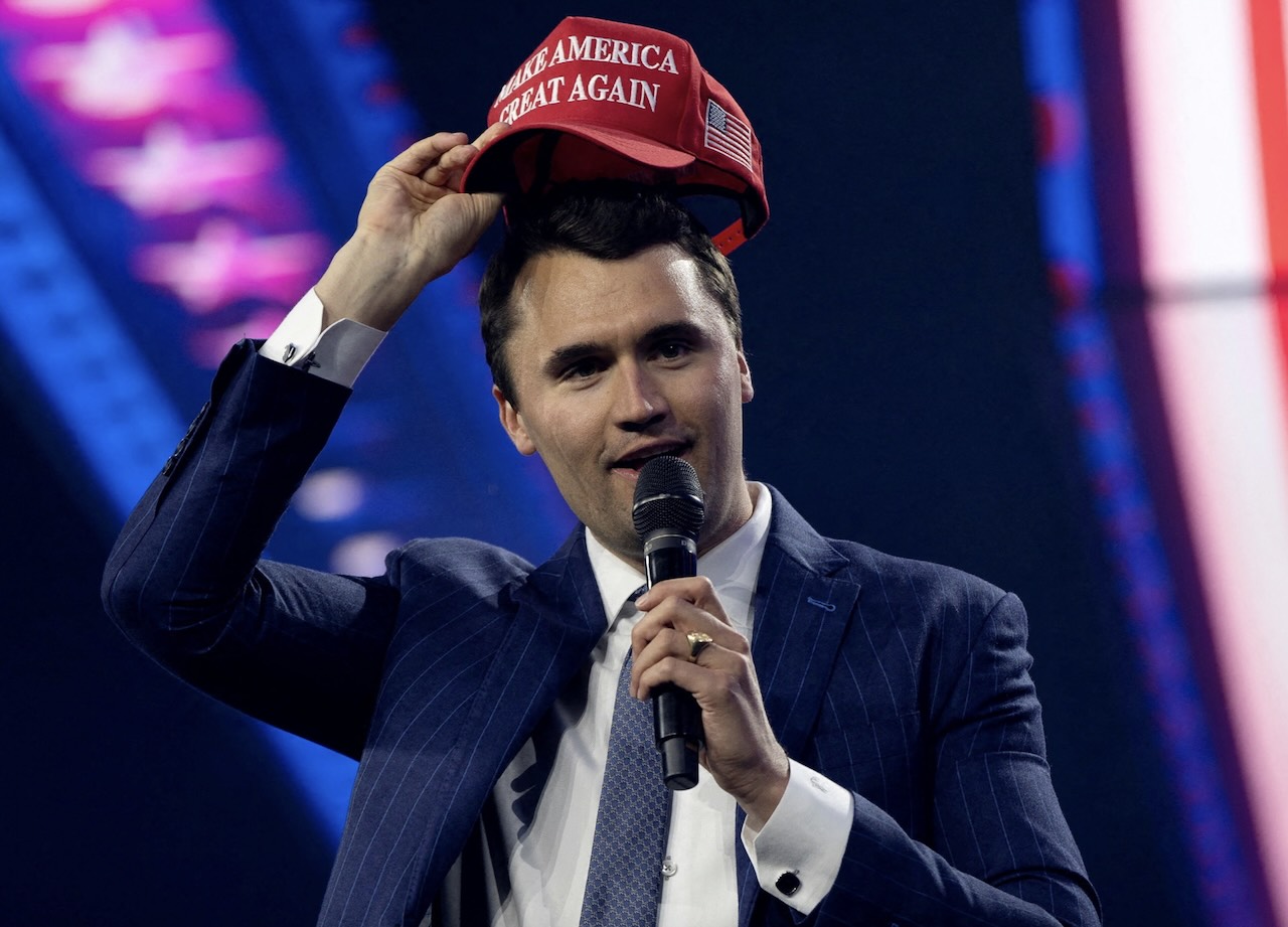 Charlie Kirk, Aktivis Konservatif Sekutu Trump Ditembak Mati, Ini Kronologinya