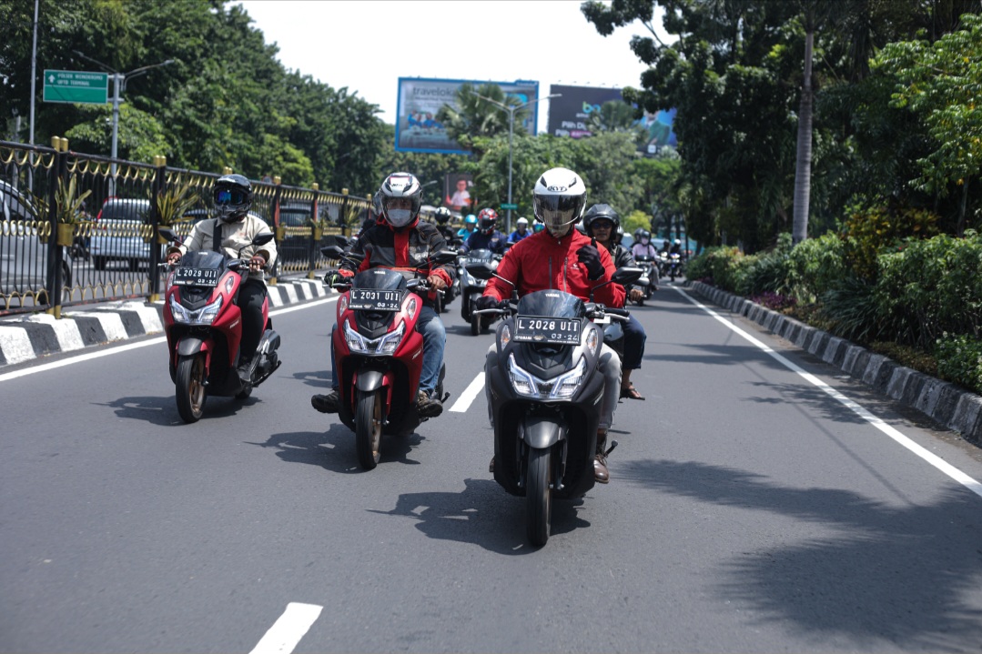 Maxi Flash Trip Mampir ke Surabaya, Yamaha LEXi LX 155 Taklukan Trek Menantang di Kota Pahlawan