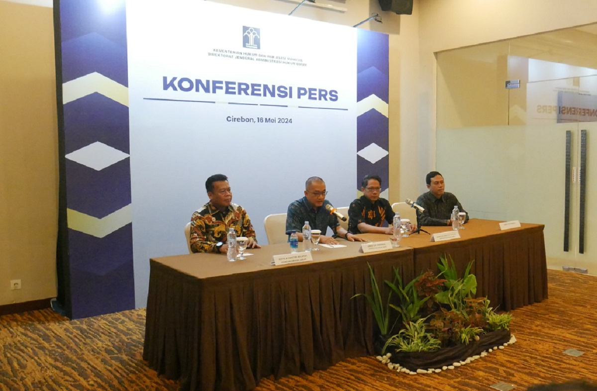 Pembekalan Notaris di Cirebon, Dirjen AHU Ingatkan Notaris Jadi Garda Terdepan Pencegahan TPPU dan TPPT