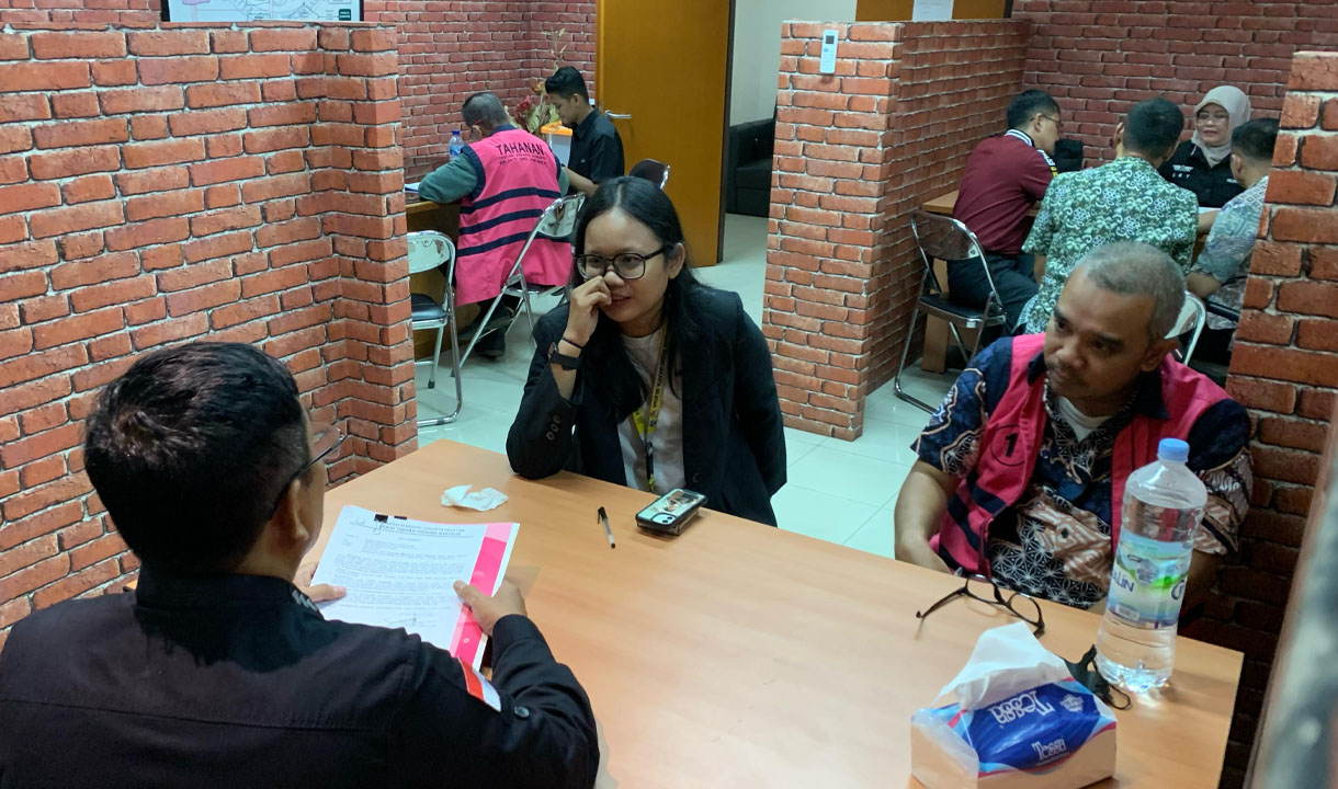 Tiga Tersangka Korupsi Dinas Kebudayaan DKI Jakarta Resmi Diserahkan ke Kejari Jaksel 