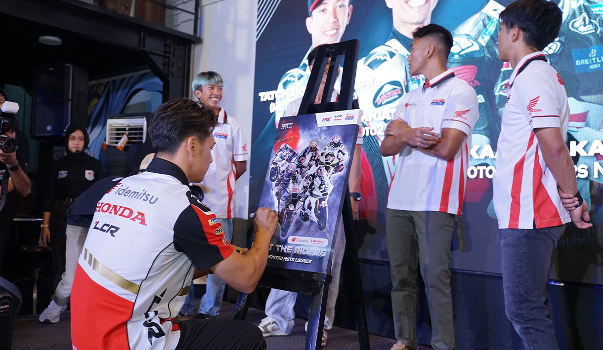 Pembalap Pembalap LCR Honda Idemitsu Kumpul Bareng Bengkel Rekanan di Ajang ’Workshop Appreciation Night' 