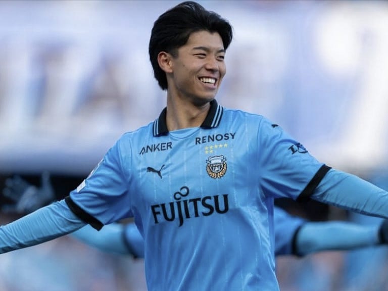 Tottenham Tebus Kota Takai Rp 112,7 Miliar, Pecahkan Transfer Termahal J-League 