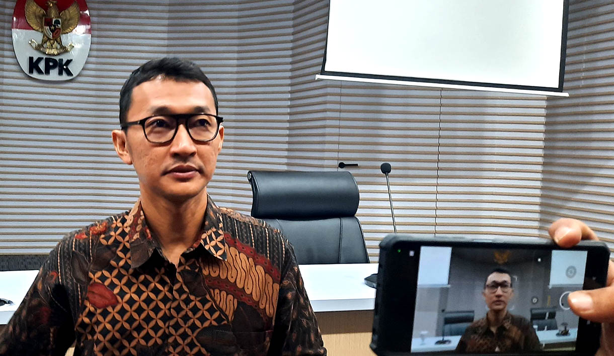 KPK Cekal 10 Orang Dalam Kasus Korupsi Pengadaam Lahan di Rorotan 