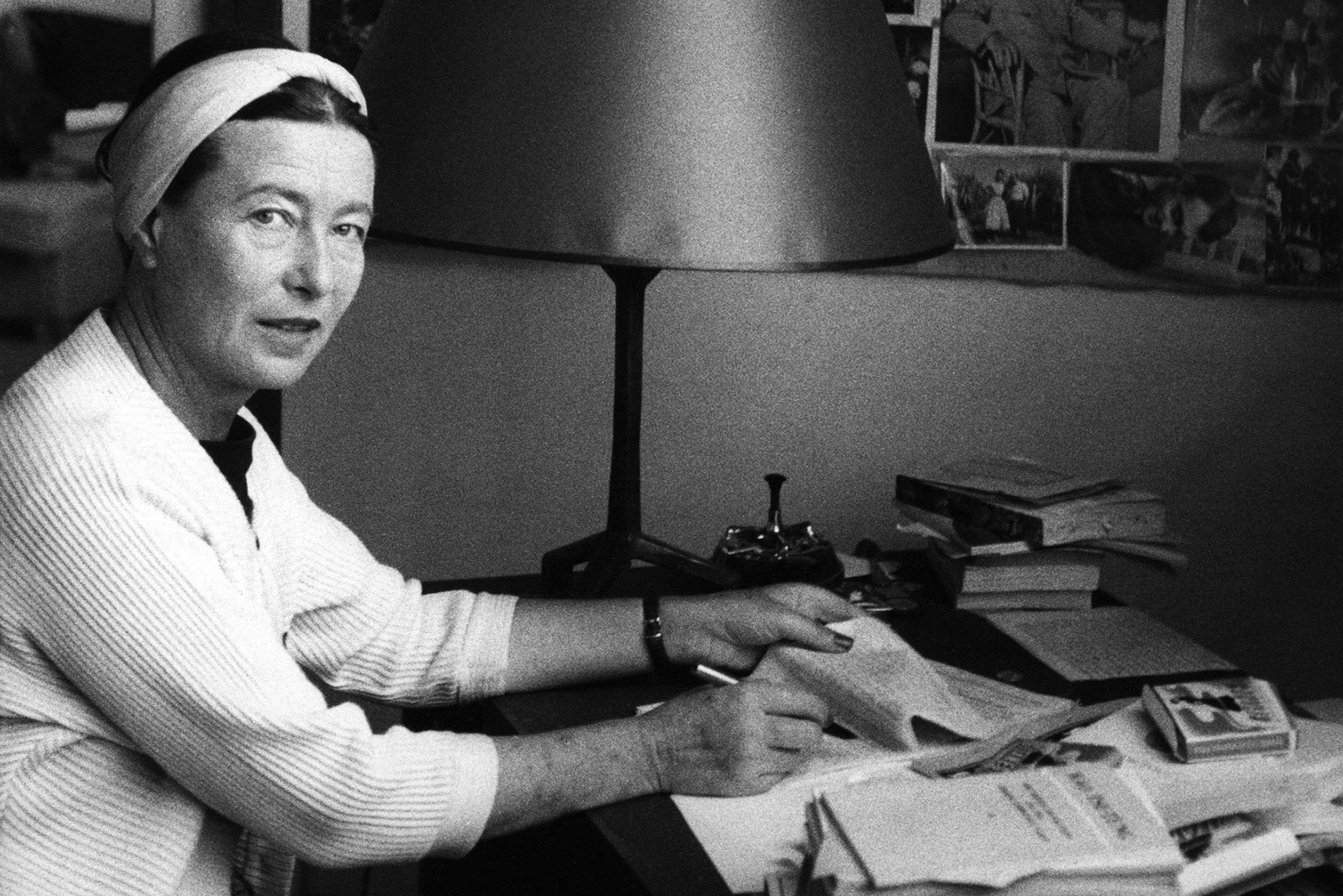 Mengenal Simone de Beauvoir: Filsuf yang Membentuk Wajah Feminisme Modern
