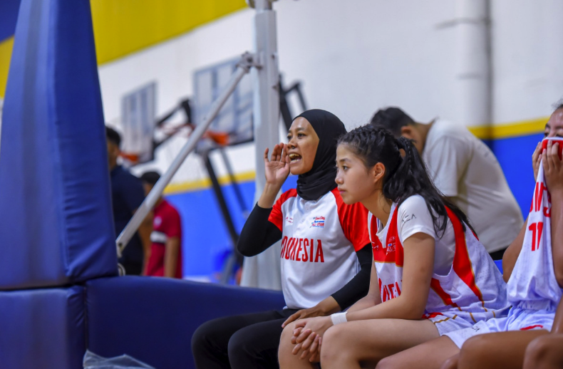 Mantan Atlet Basket Indonesia, Mega Perdana Dampingi Student Athlete DBL Indonesia All-Star
